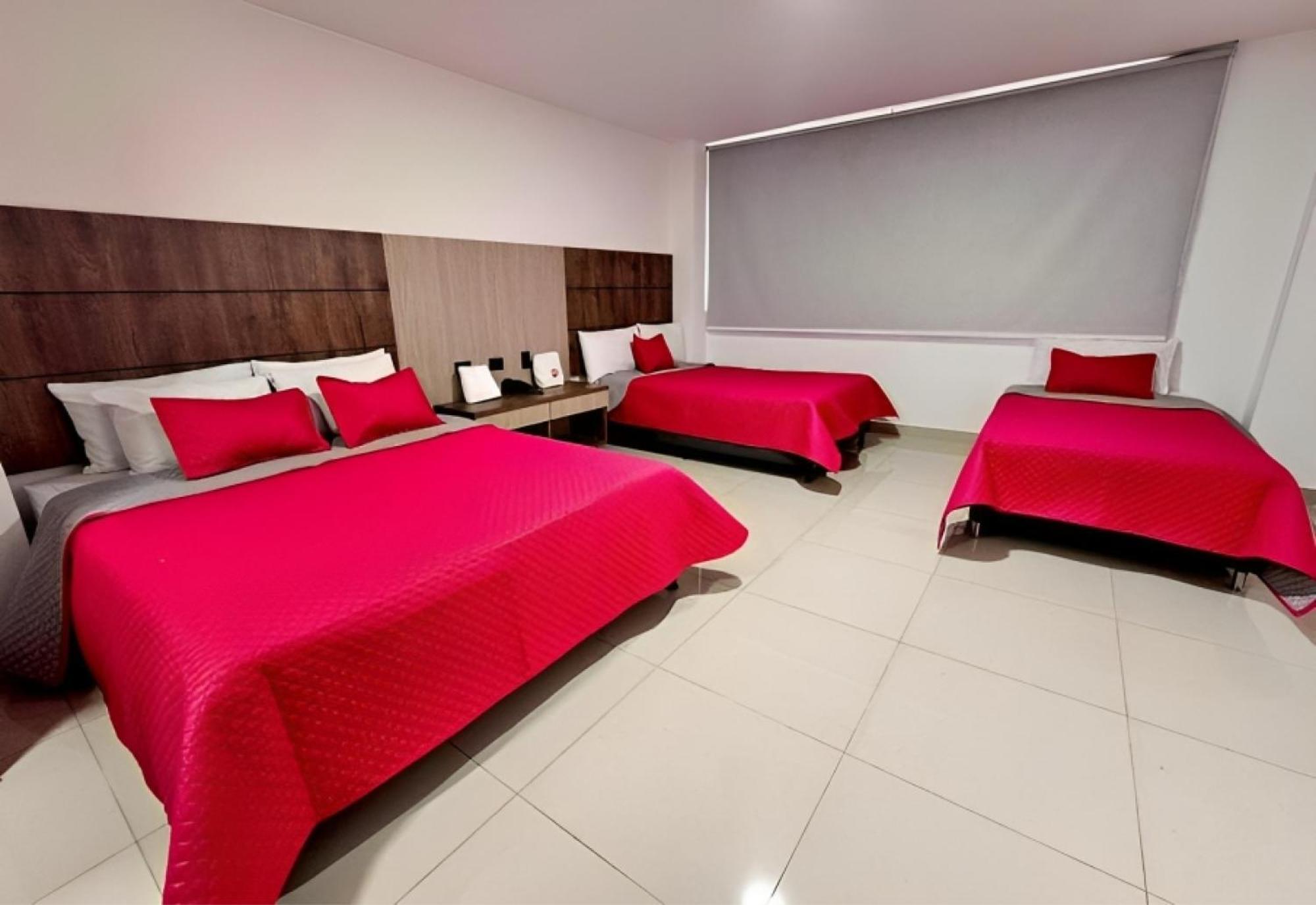 Hotel Ofix Medellín Buitenkant foto