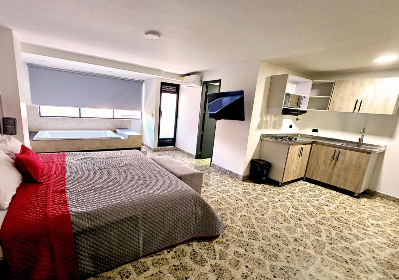 Hotel Ofix Medellín Buitenkant foto
