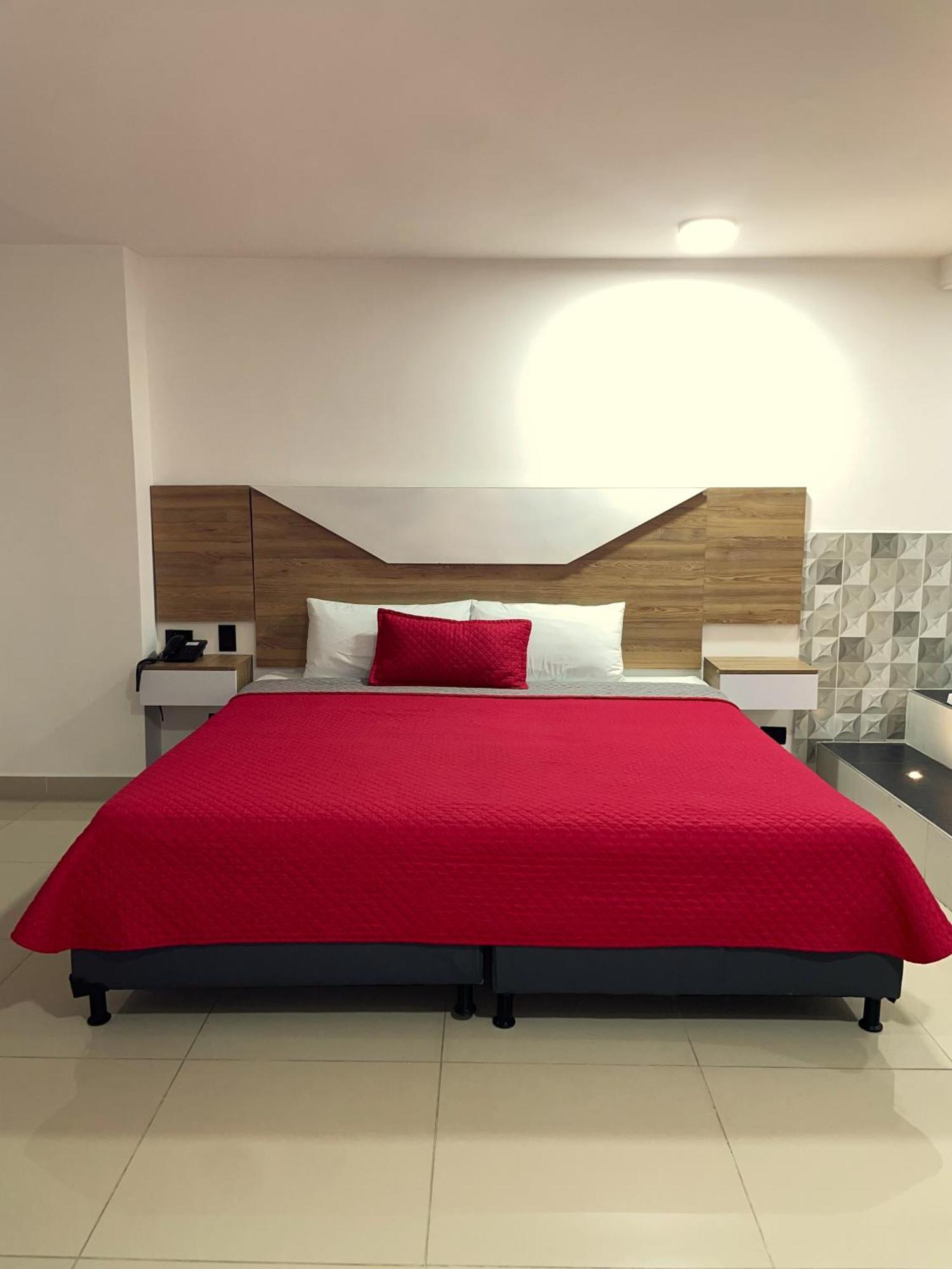 Hotel Ofix Medellín Buitenkant foto