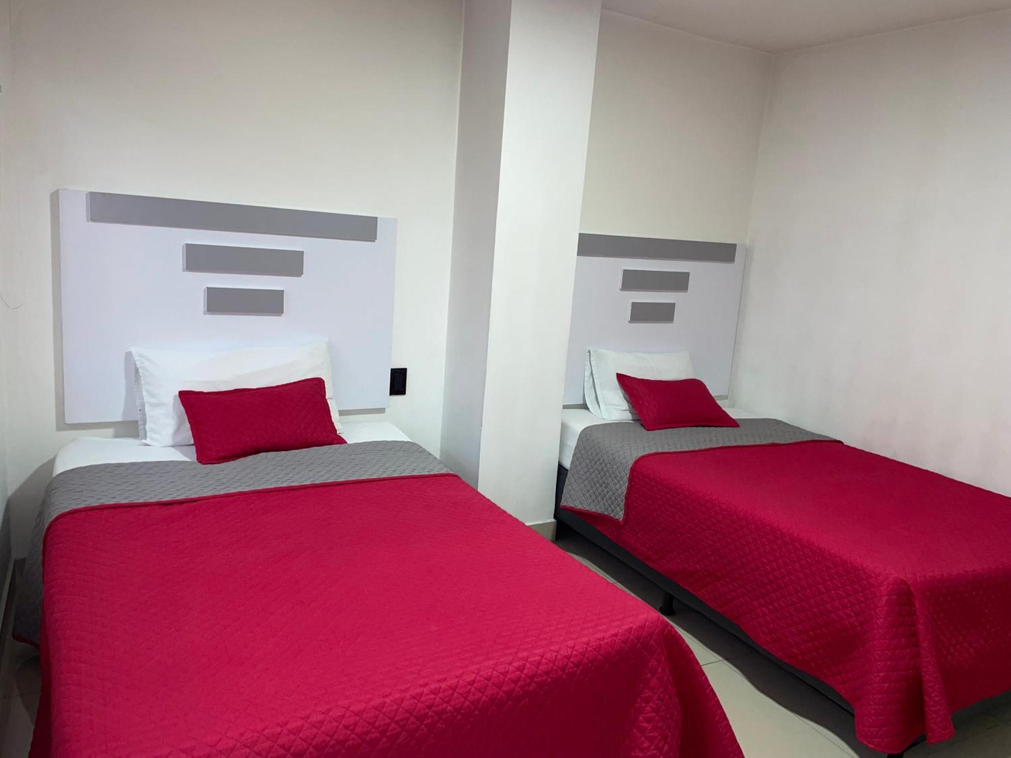 Hotel Ofix Medellín Buitenkant foto