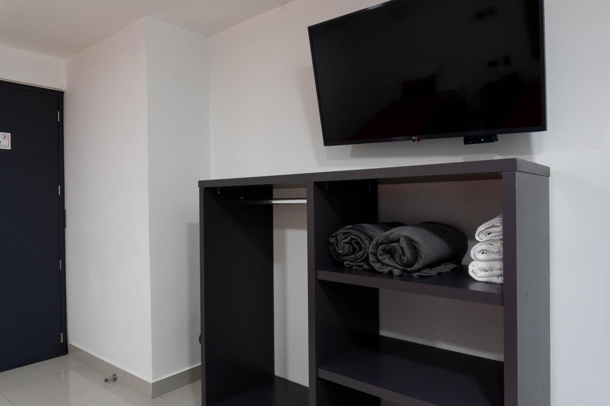 Hotel Ofix Medellín Buitenkant foto