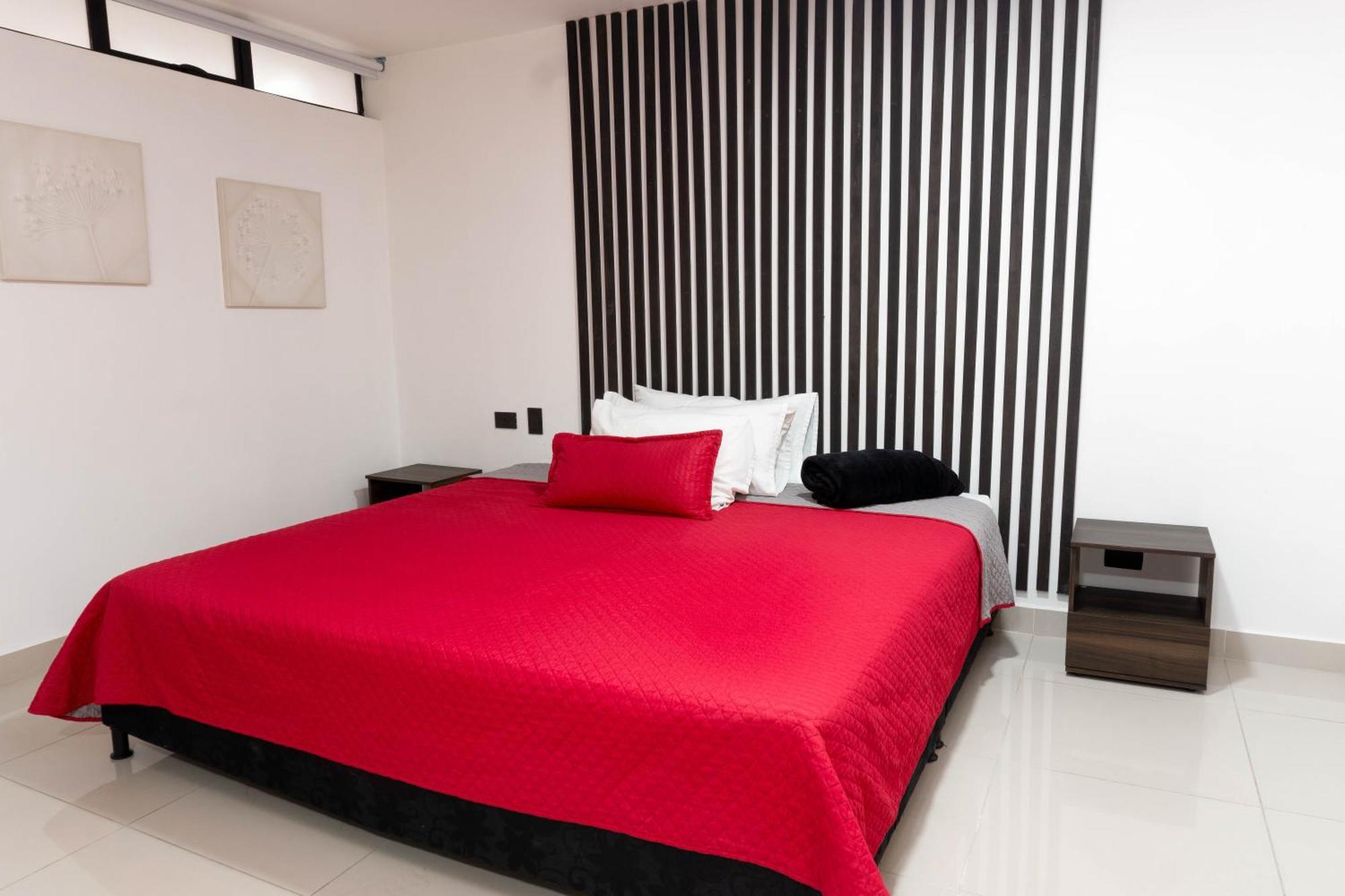 Hotel Ofix Medellín Buitenkant foto